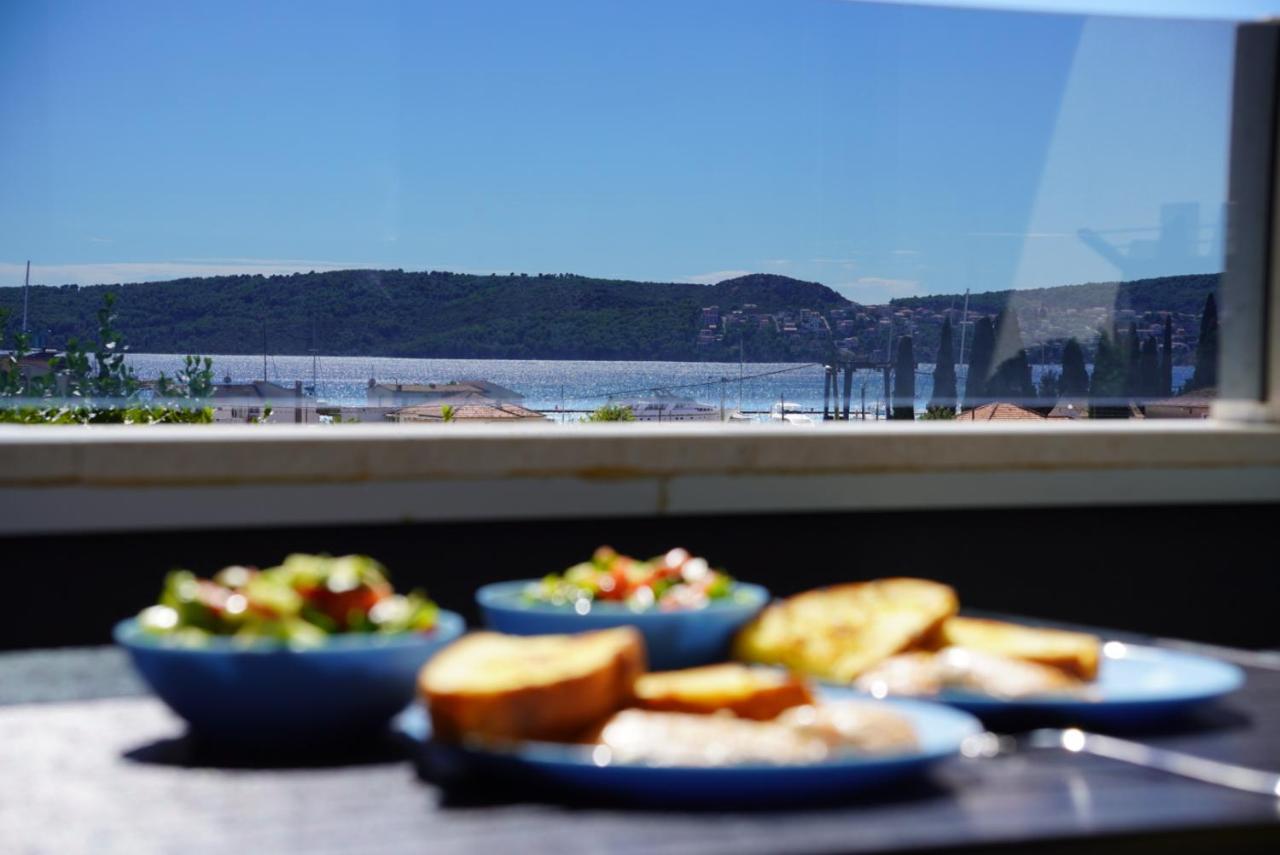 Blue Shell Trogir Apartment ภายนอก รูปภาพ