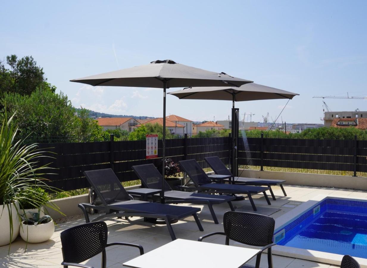 Blue Shell Trogir Apartment ภายนอก รูปภาพ
