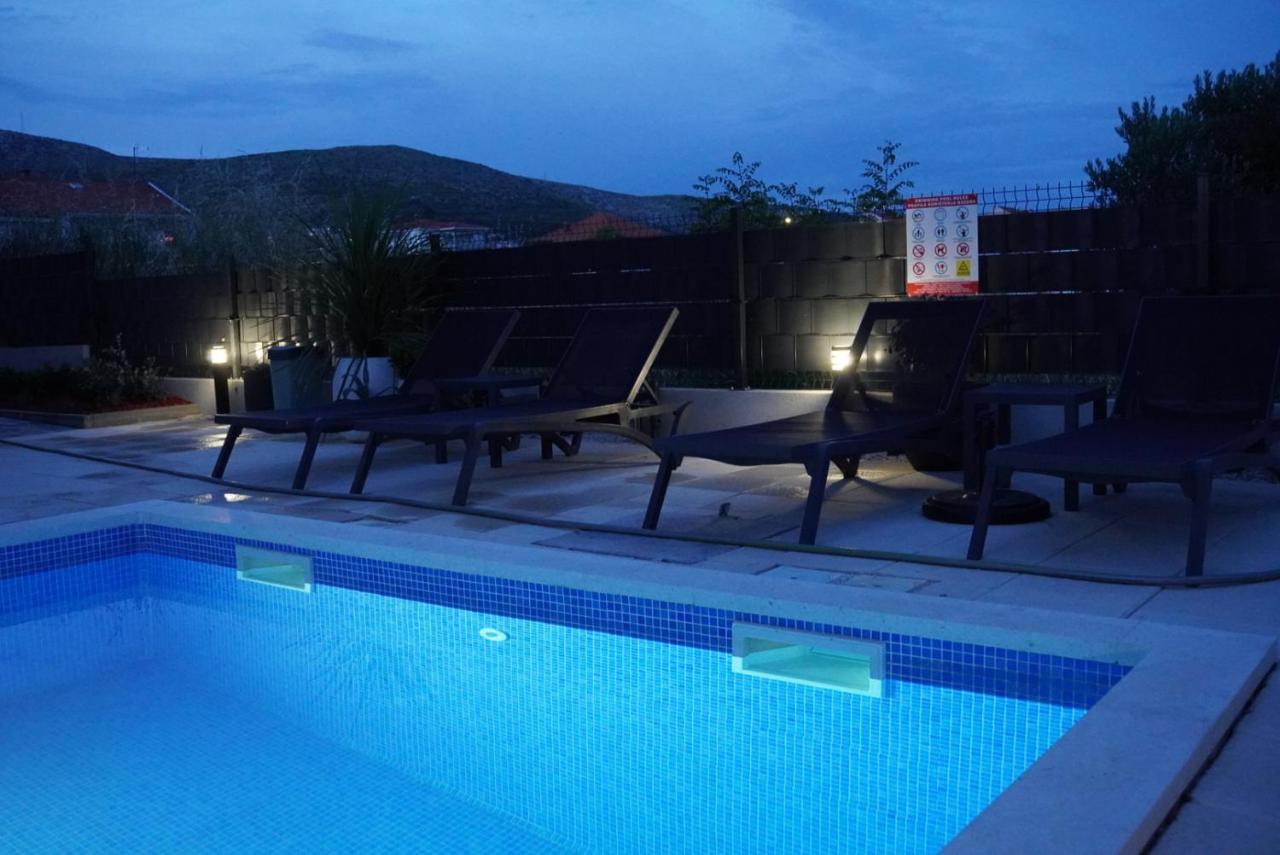 Blue Shell Trogir Apartment ภายนอก รูปภาพ