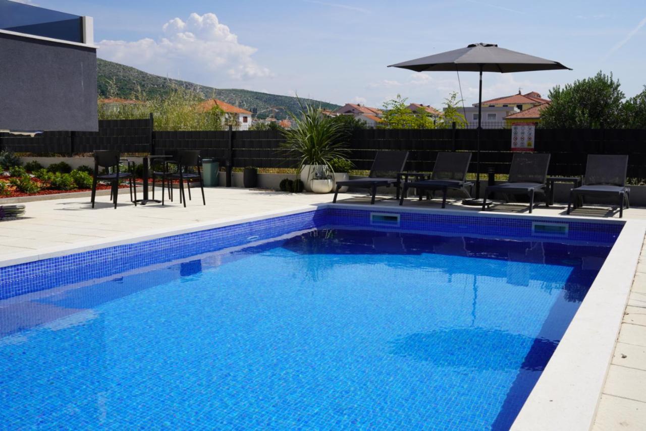 Blue Shell Trogir Apartment ภายนอก รูปภาพ